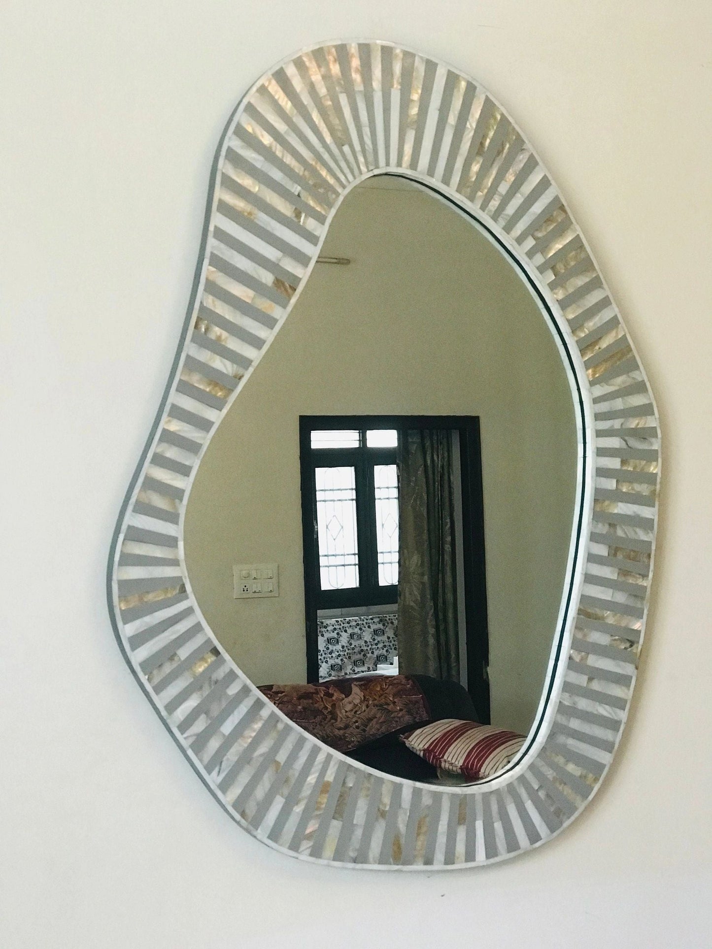 Mother of Pearl inlay wall mirror frame in pattern