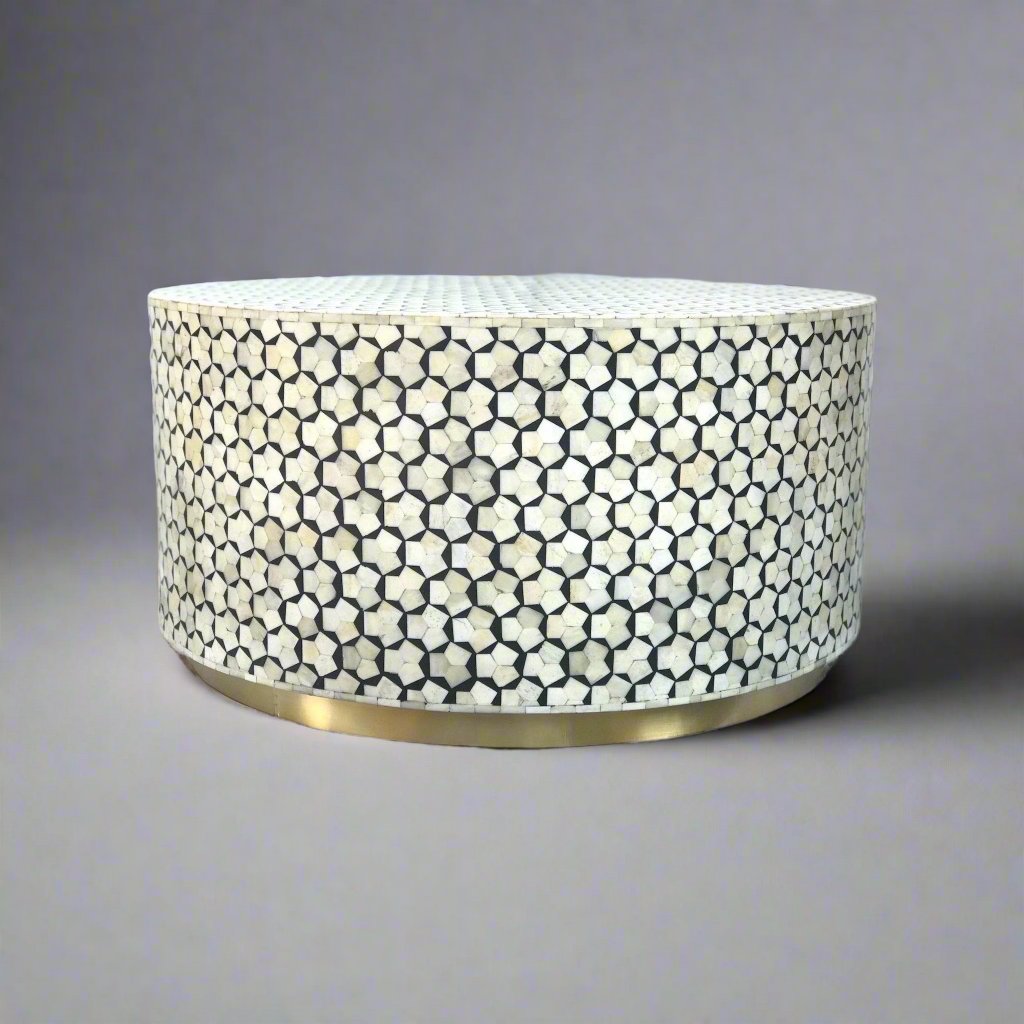 Heritage inlay targua pattern on wooden round coffee table