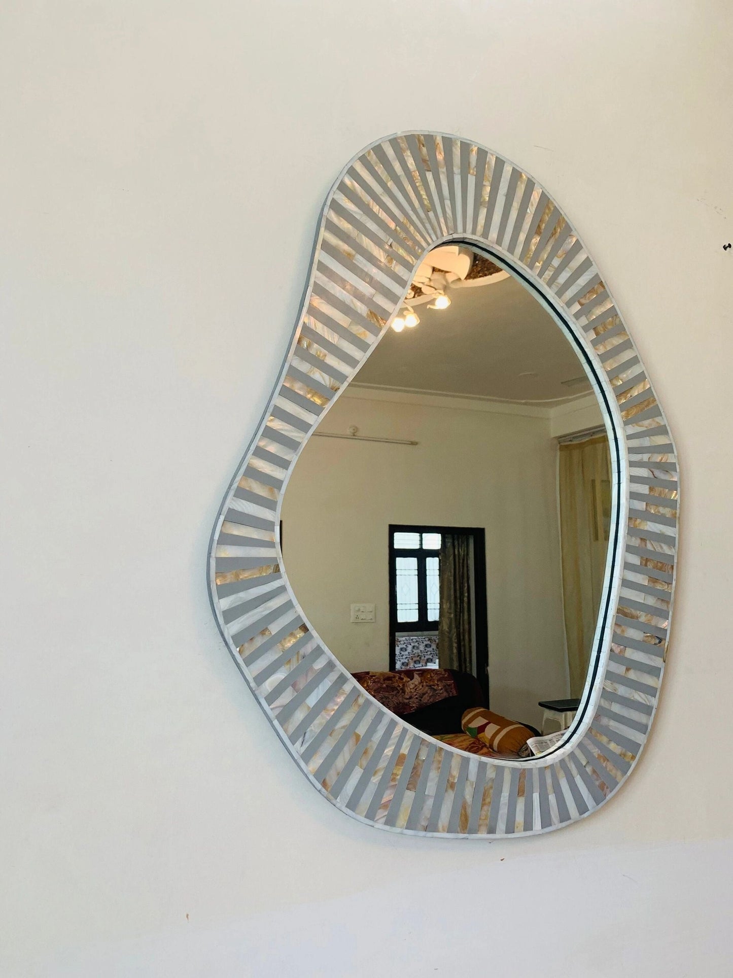 Mother of Pearl inlay wall mirror frame in pattern