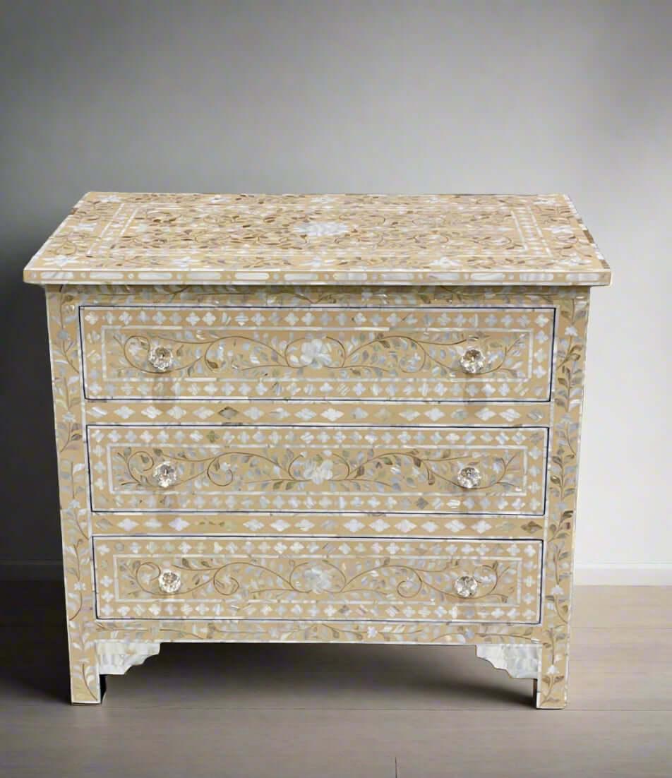 Dressers, Cabinets & Chest