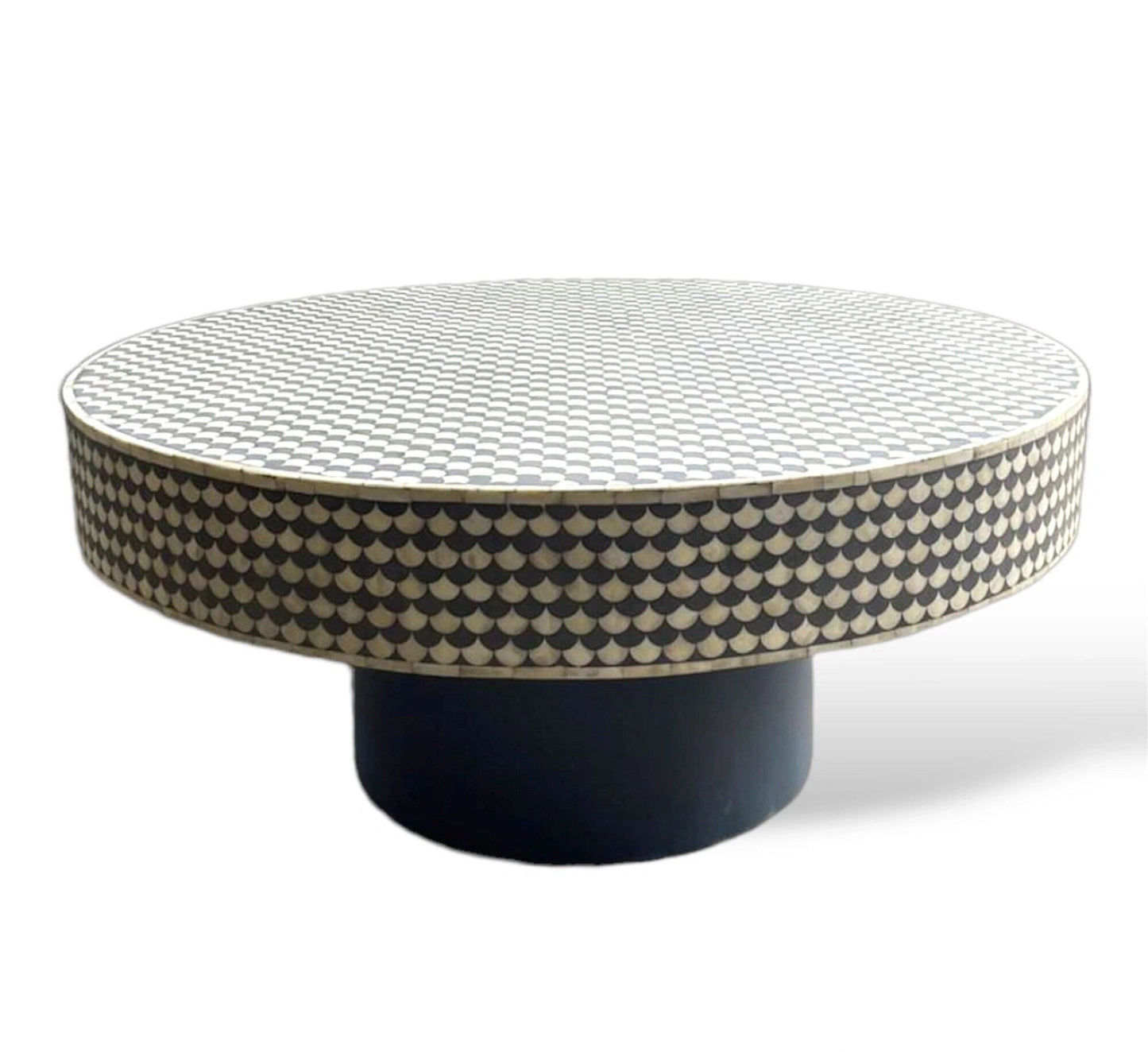  Heritage inlay  pattern on wooden round coffee table 
