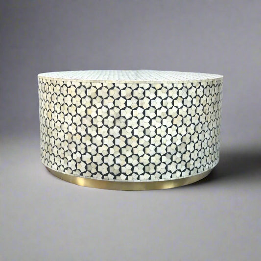  Heritage inlay targua pattern on wooden round coffee table 