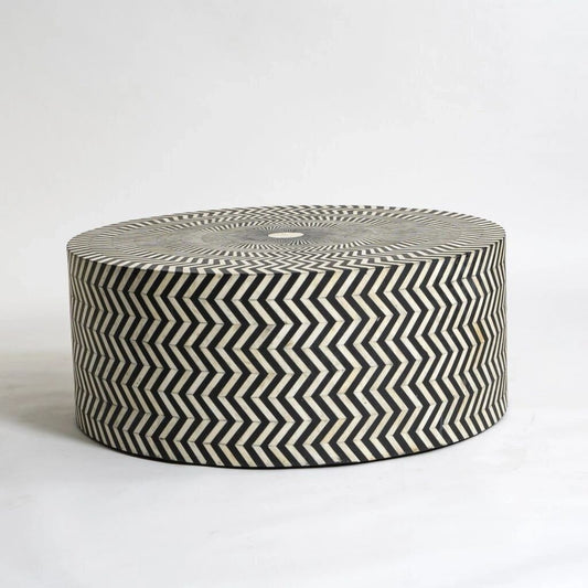   Heritage inlay Zigzag pattern on wooden round coffee table 