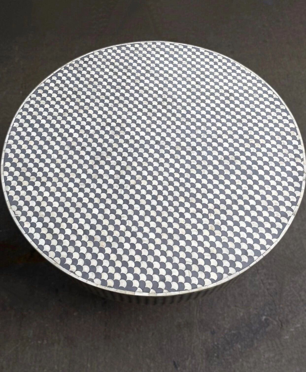  Heritage inlay  pattern on wooden round coffee table 