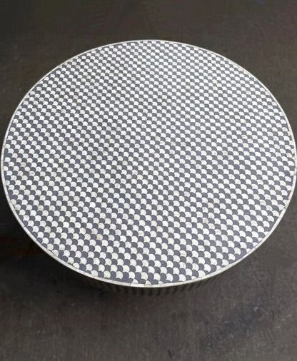  Heritage inlay  pattern on wooden round coffee table 